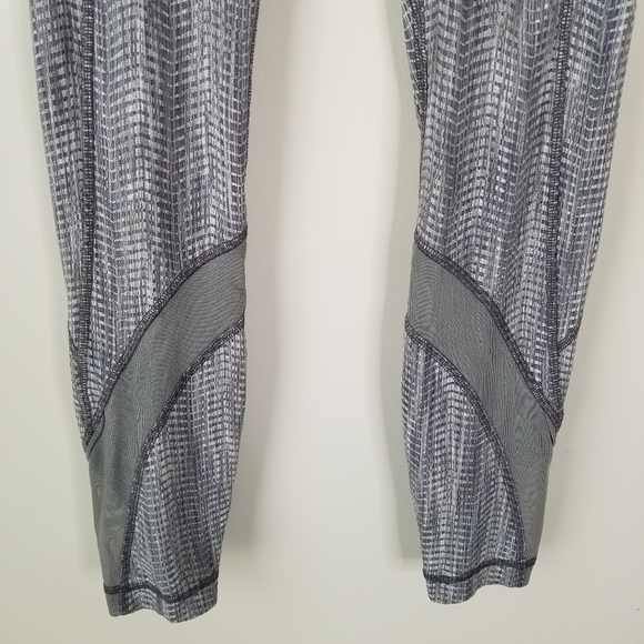Lululemon Inspire Tight II Size 4 Mesh Arrow Jacquard Battleship Silver Spoon - Picture 13 of 16